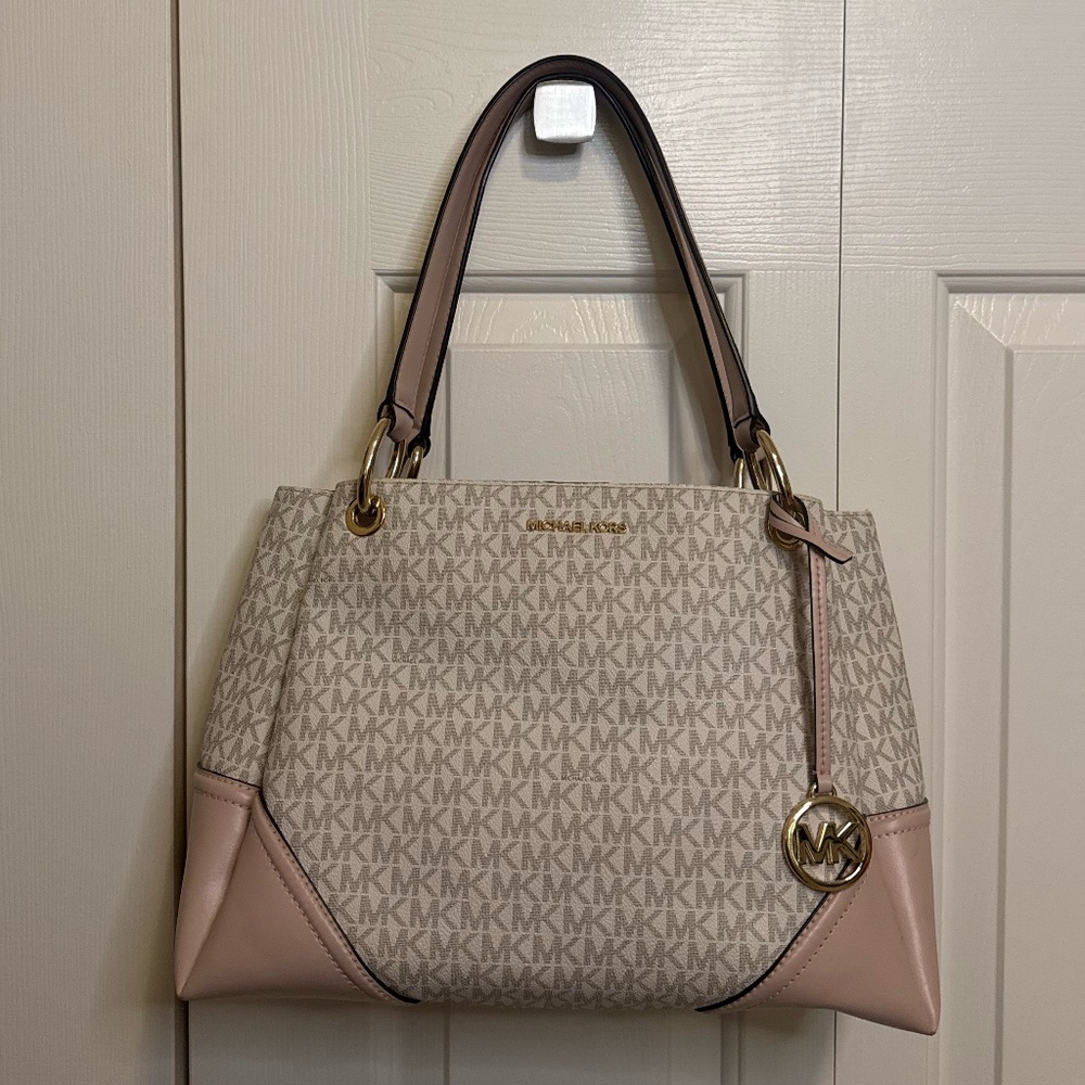 Michael Kors Pink and White Purse